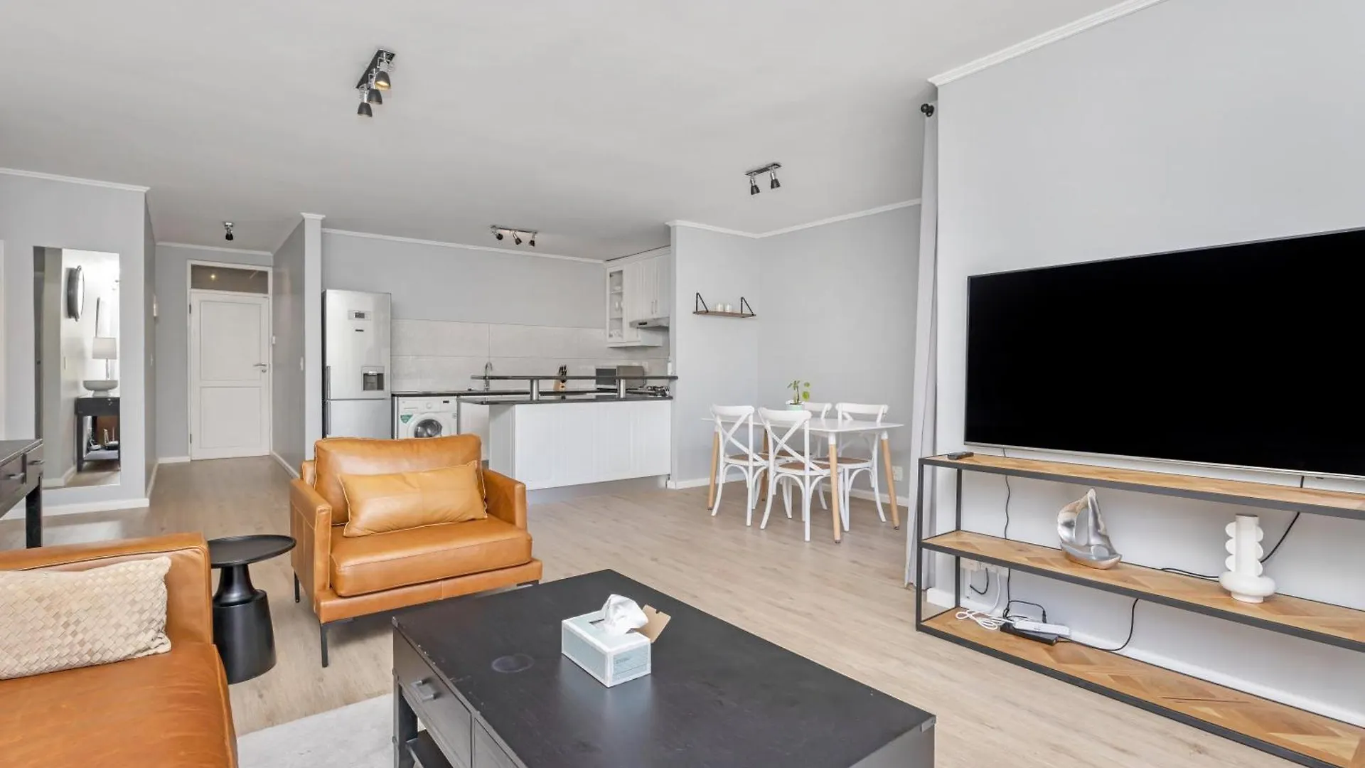 Apartment Capri On Lake Cape Town South Africa